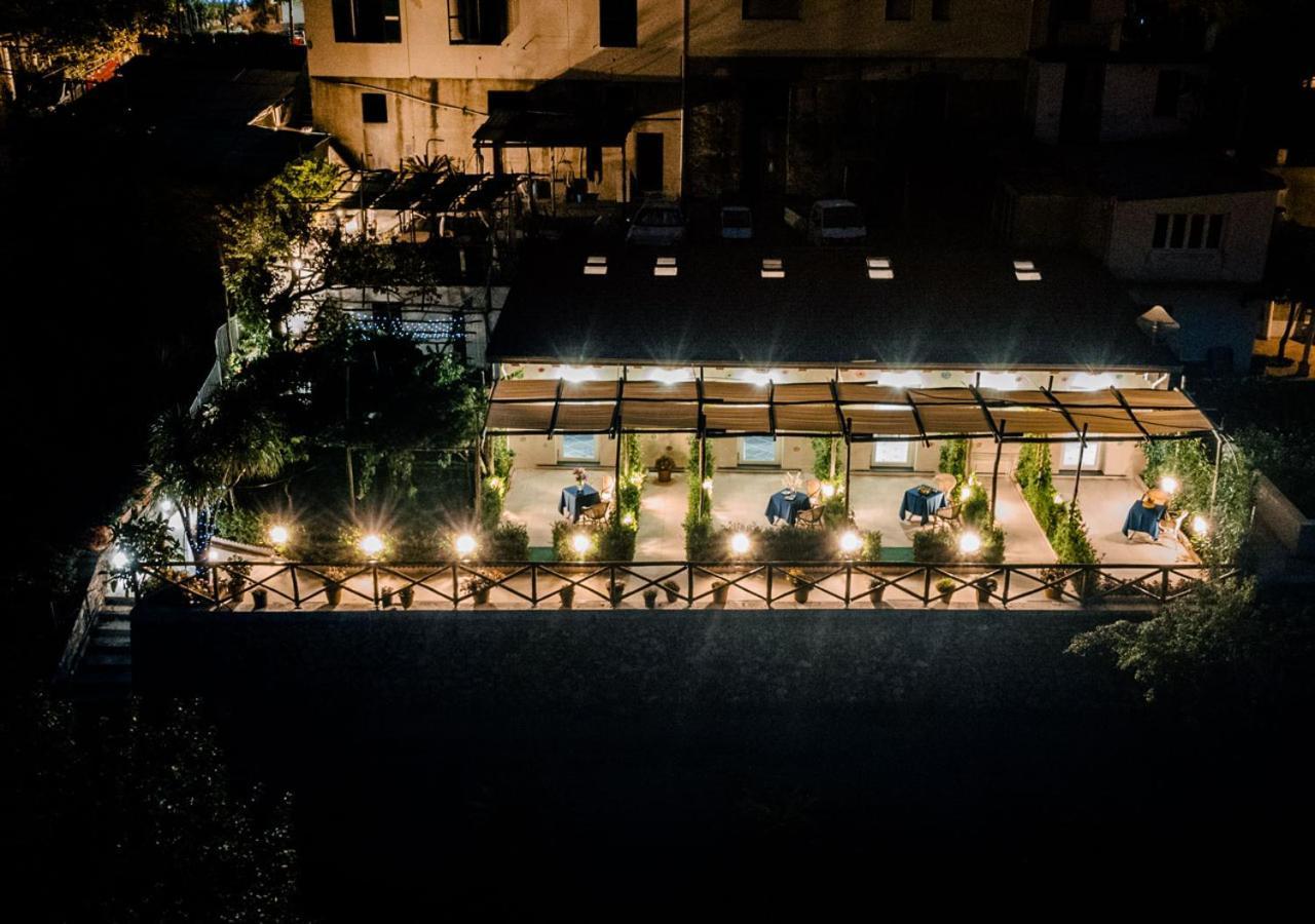 La Margherita Fiorita رافيلّو المظهر الخارجي الصورة